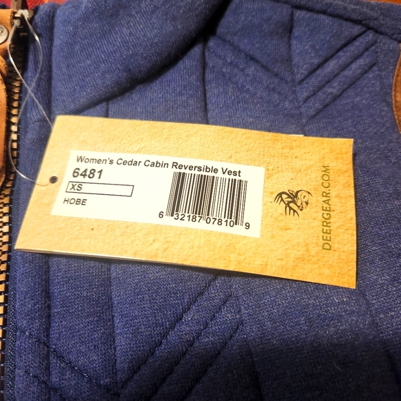 Legendary Whitetails Women's Cedar Cabin Reversible Vest Size XS - Picture 7 of 13